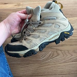 Merrell womens hiking boot
